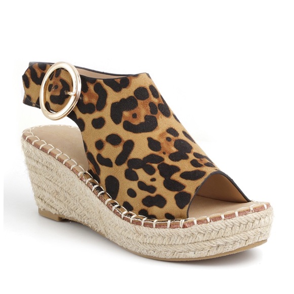 Catherine Malandrino Shoes - NEW Catherine Malandrino Cirkly Sandal Size 9M